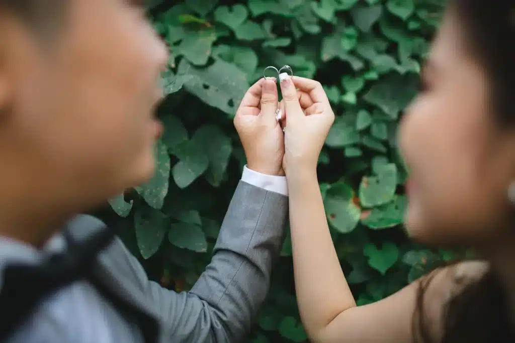 Pros and cons of each material for rings