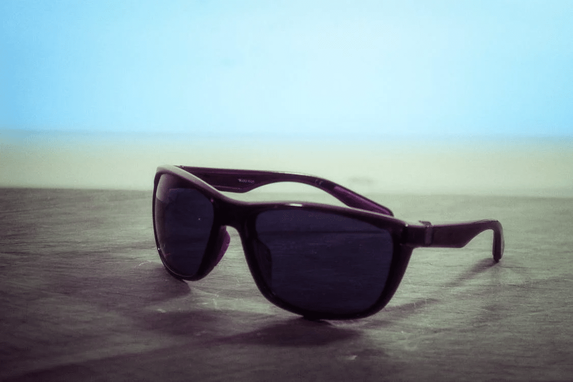 Best Sunglasses for Diamond Face Shape 